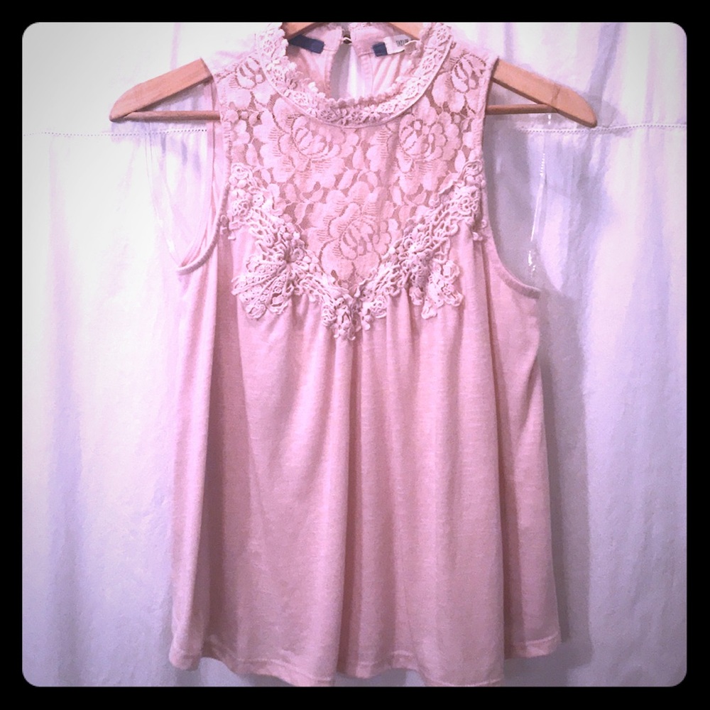 Taylor & Sage Pale Pink Lace Neckline Tank